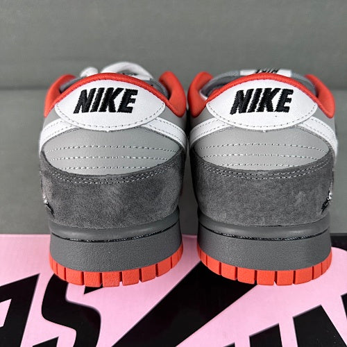 Nike SB Dunk Low Staple NYC Pigeon