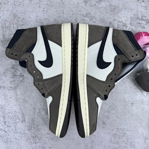 Jordan 1 Retro High OG SP Travis Scott Mocha