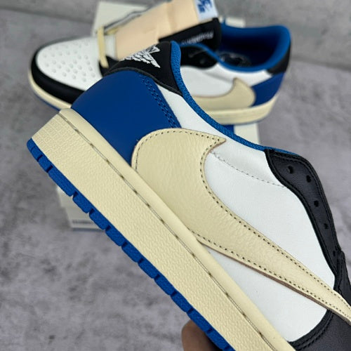 Jordan 1 Retro Low OG SP Fragment x Travis Scott