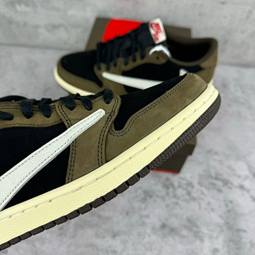Jordan 1 Retro Low OG SP Travis Scott Mocha
