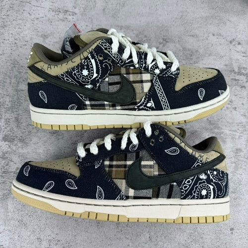 Nike SB Dunk Low Travis Scott