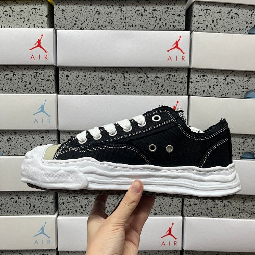 Maison Mihara Yasuhiro Peterson OG Sole Canvas black