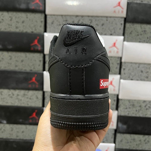 Nike Air Force 1 LowSupreme Black