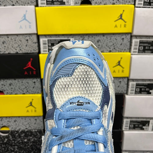 Balenciaga Wmns Runner Sneaker 'Light Blue'