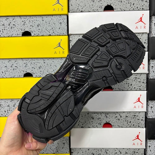 balenciaga runneres led black