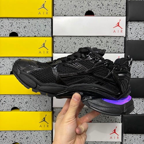 balenciaga runneres led black