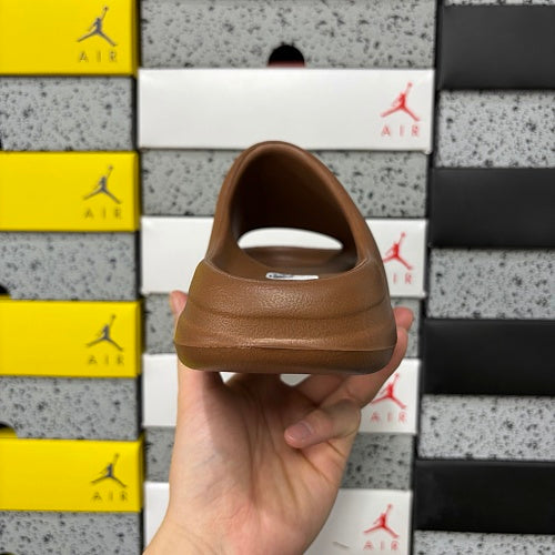 adidas Yeezy Slides 'brown'