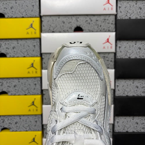 Balenciaga Runner LED white