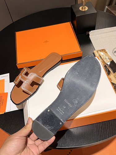HERMES ORAN OASIS H SANDALS HEEL CLASSIC CALFSKIN GOLD BROWN