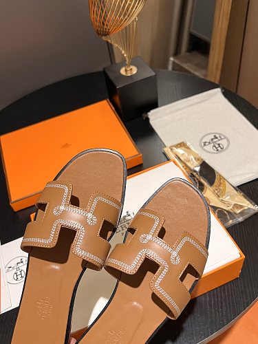 HERMES ORAN OASIS H SANDALS HEEL CLASSIC CALFSKIN GOLD BROWN