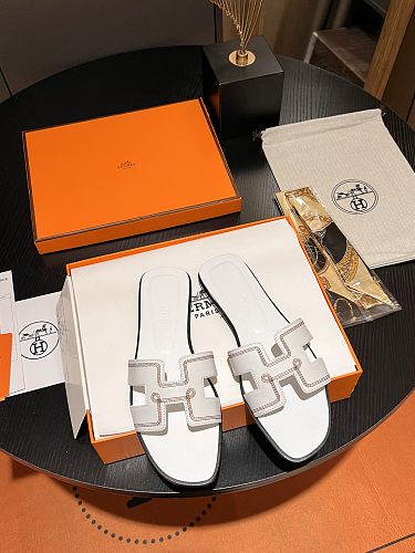Hermes Oran Sandals white