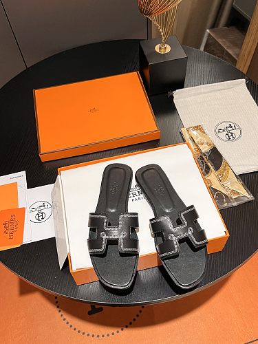 Hermes Black Calfskin Oran Sandals