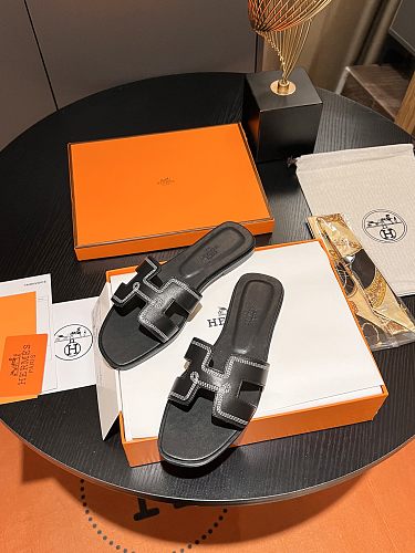 Hermes Black Calfskin Oran Sandals