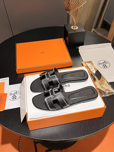 Hermes Black Calfskin Oran Sandals