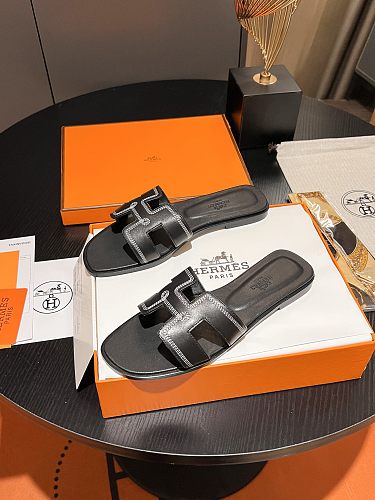 Hermes Black Calfskin Oran Sandals